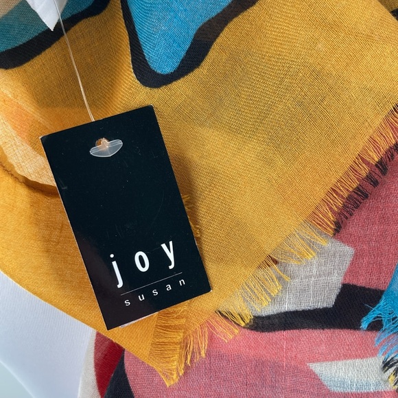 NWT Joy Susan Abstract 90's Print Spring Scarf 74 x 36 - Picture 4 of 6